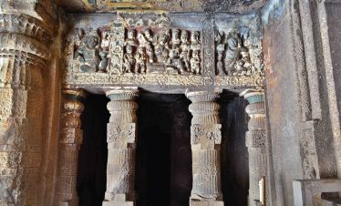 MUMBAI: AJANTA & ELLORA CAVES TOUR